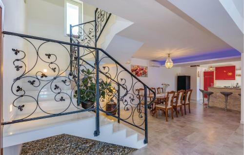Three-bedroom Holiday Home In Krasica