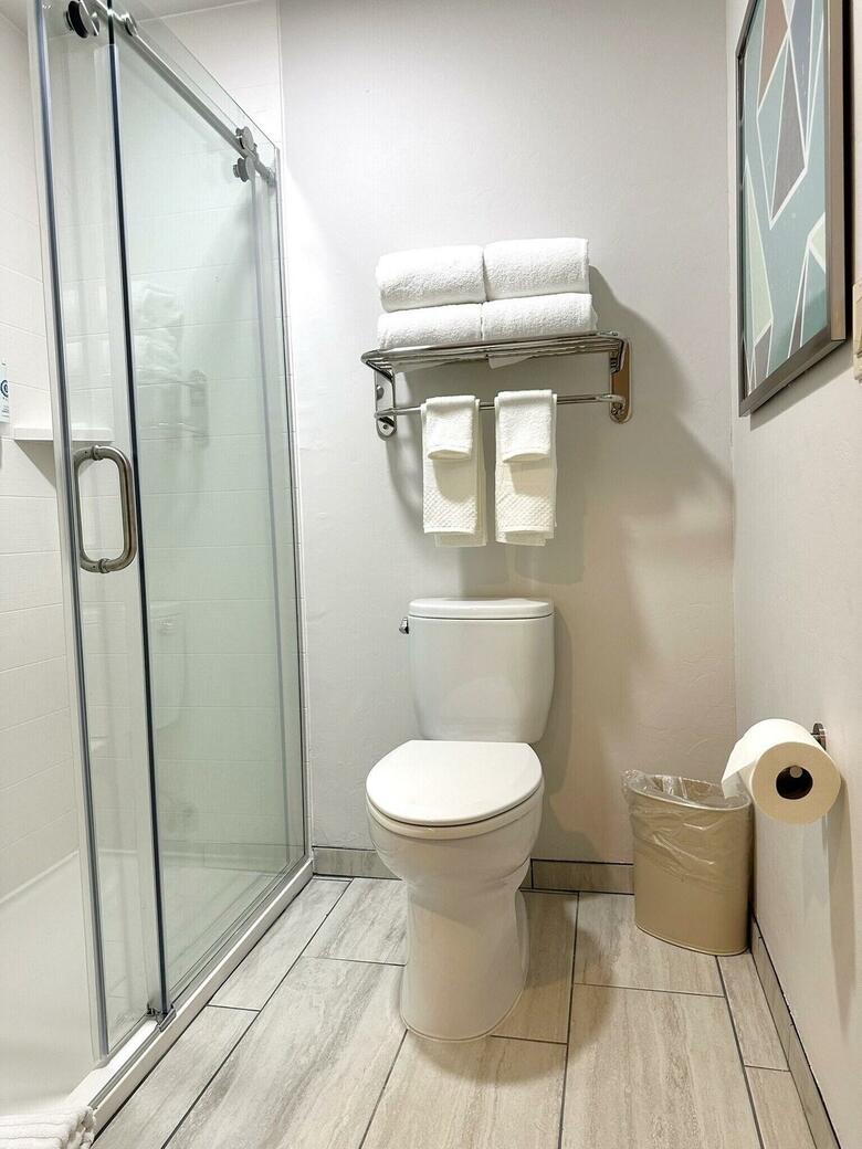 Hotel Comfort Suites At Tucson Mall
