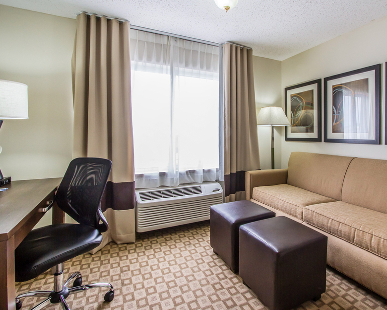 Hotel Comfort Suites At Tucson Mall