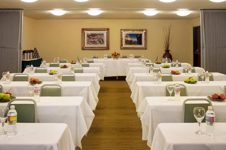 Larkspur Hotel Truckee Tahoe (.)