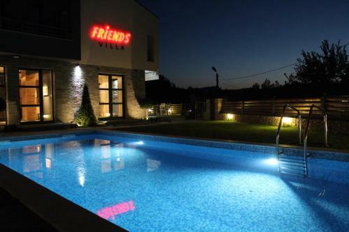 Hostal Friends Villa