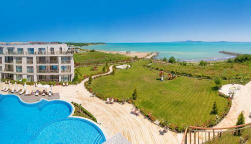 Diamond Beach Apartments