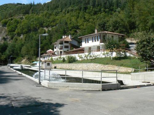 Fisherman's Hut Hotel
