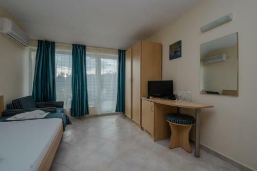Hotel Briz
