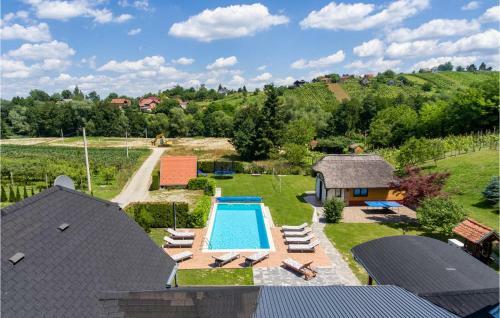 Four-bedroom Holiday Home In Beretinec