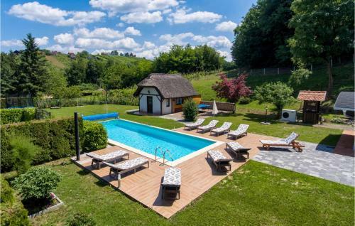 Four-bedroom Holiday Home In Beretinec