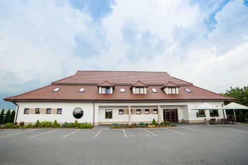 Hotel Go?ciniec Nad Gop?em
