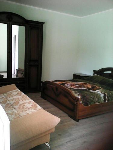 Hostal Guest House On Samburova 77