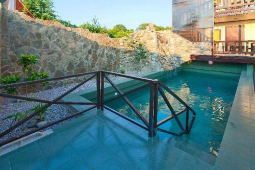Hostal Guesthouse Kolumb