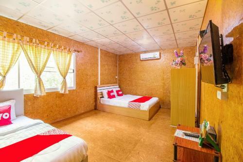 Hostal Oyo 696 Reuntonnam Amphawa