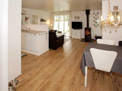 Two-bedroom Holiday Home In Hemmet 29