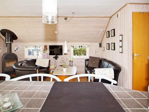 Two-bedroom Holiday Home In Hemmet 15