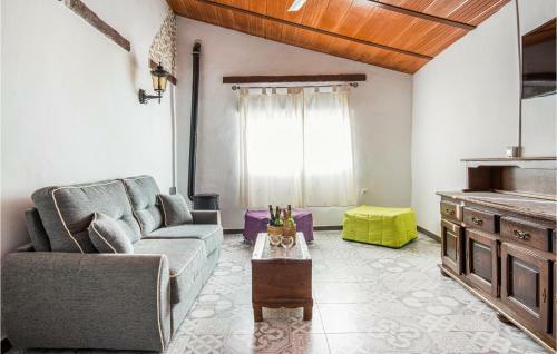 Three-bedroom Holiday Home In Tallante
