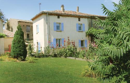 Three-bedroom Holiday Home In Alboussiere