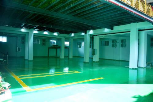 Jinggu Fang Ting Holiday Hotel