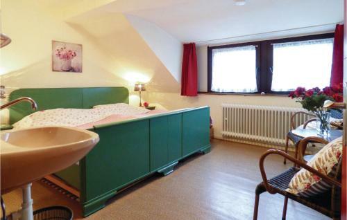 Eighteen-bedroom Holiday Home In Oberstadfeld