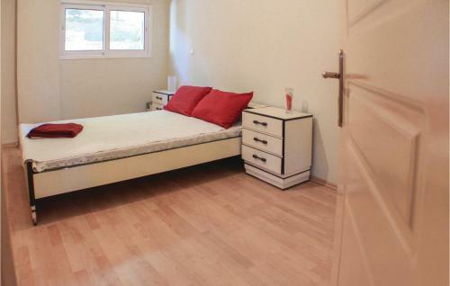 Four-bedroom Holiday Home In Alepochori