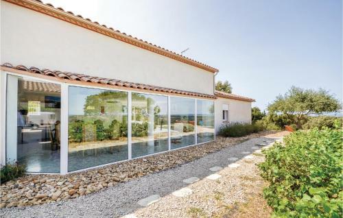 Five-bedroom Holiday Home In Poulx