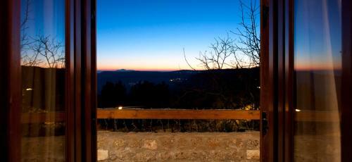 Hostal Levanta Guesthouse