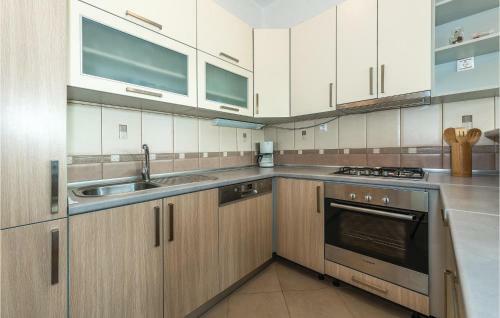 Holiday Home Mirlovic Polje Bb V