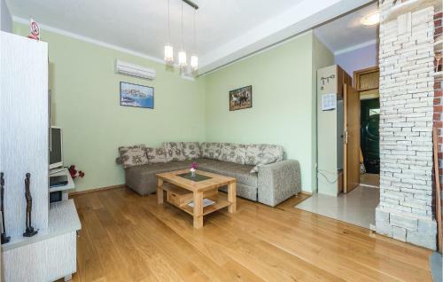 Holiday Home Mirlovic Polje Bb V
