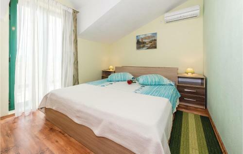 Holiday Home Mirlovic Polje Bb V