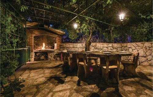 Holiday Home Mirlovic Polje Bb V