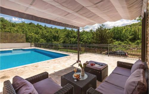 Four-bedroom Holiday Home In Krivodol
