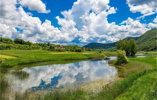 Two-bedroom Holiday Home In Trosmarija