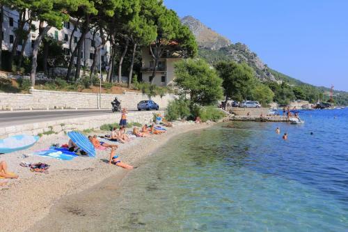 Apartments By The Sea Omis - 15485