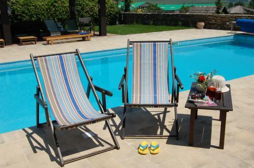 Posada Country Club La Mesteceni