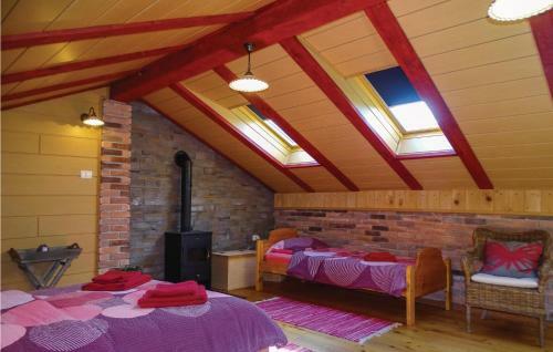 Two-bedroom Holiday Home In Pivka