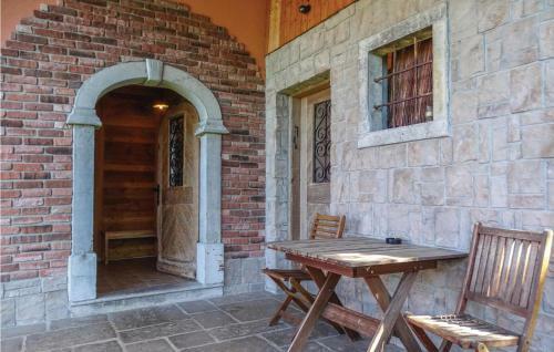 Two-bedroom Holiday Home In Pivka