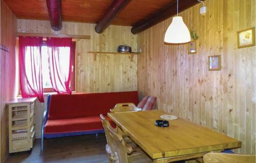 Two-bedroom Apartment In Smartno Pri Sl.gradcu