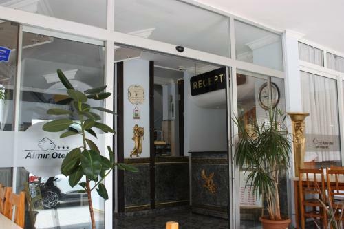 Almir Hotel