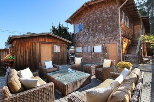 202 Pelton Ave Home