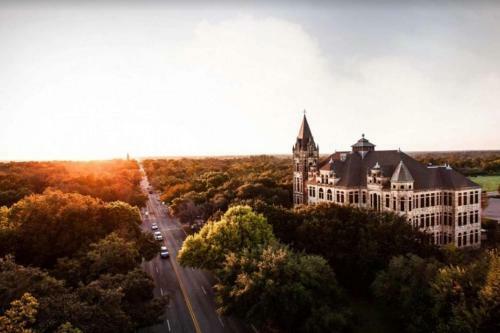 Georgetown Sunday House