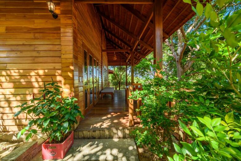Hotel Mango Beach Resort