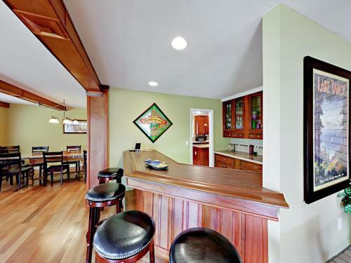 474 Capri Dr Home