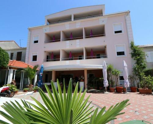 Apartments With A Parking Space Novalja, Pag - 6432