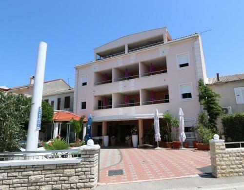 Apartments With A Parking Space Novalja, Pag - 6432