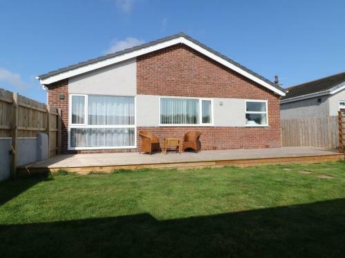 Helidon, Holyhead