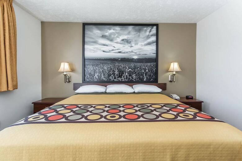 Hotel Super 8 By Wyndham Alma