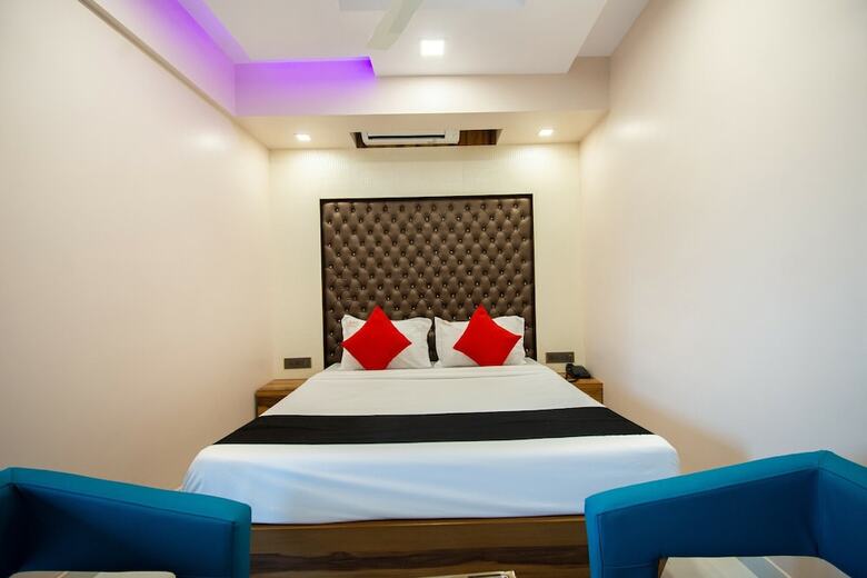 Capital O 60412 Hotel Orion Crystal