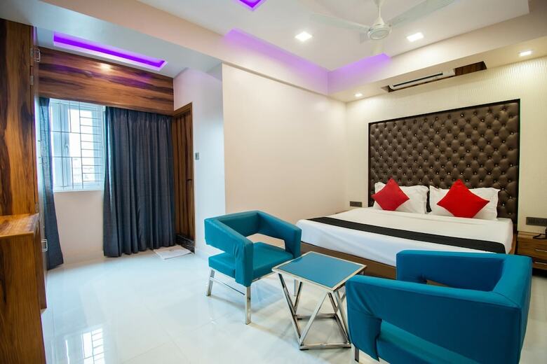 Capital O 60412 Hotel Orion Crystal