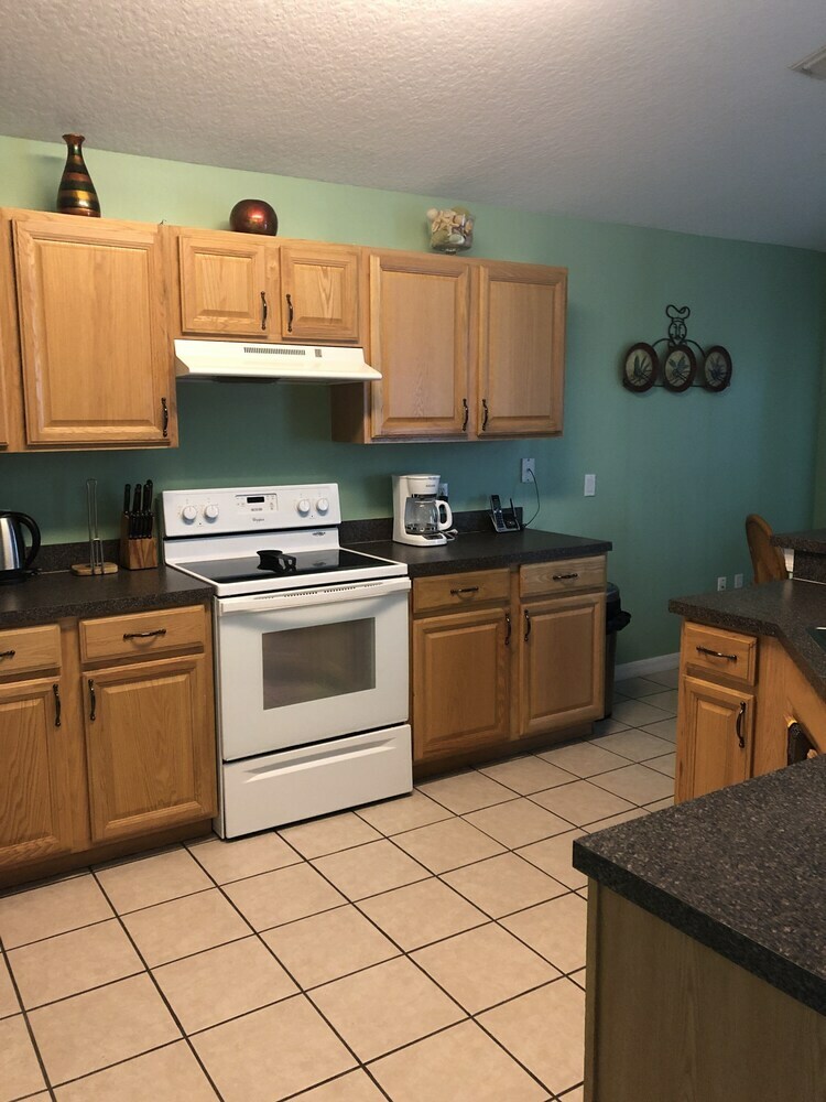 4br Sanctuary Pool Home 644 By Ovrh