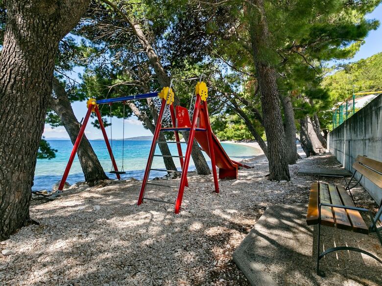 Simplistic Apartment In Drvenik Near Beach Lu?ica