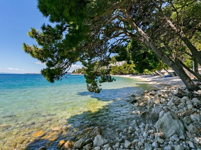 Simplistic Apartment In Drvenik Near Beach Lu?ica