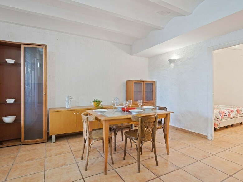 Arty Bungalow In Oliva With Swimming Pool