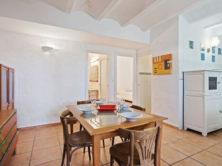 Arty Bungalow In Oliva With Swimming Pool